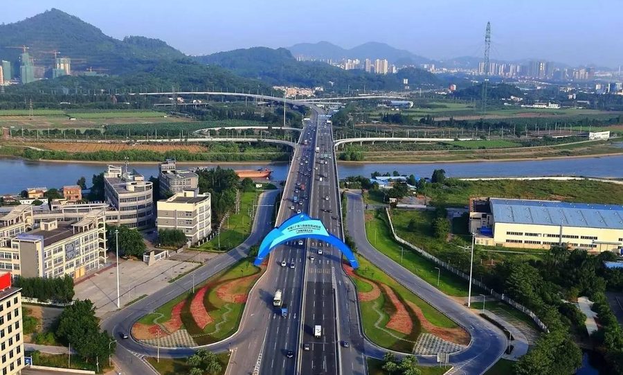 南沙大道沥青路面